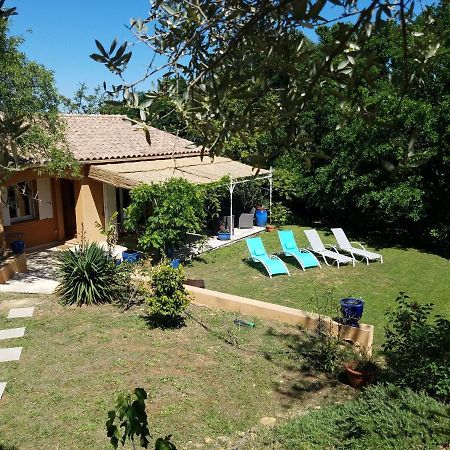 Villa Entre Nîmes et Arles à Bellegarde  Extérieur photo